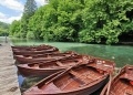 Najam Drvenih čamaca Na Jezeru Kozjak01